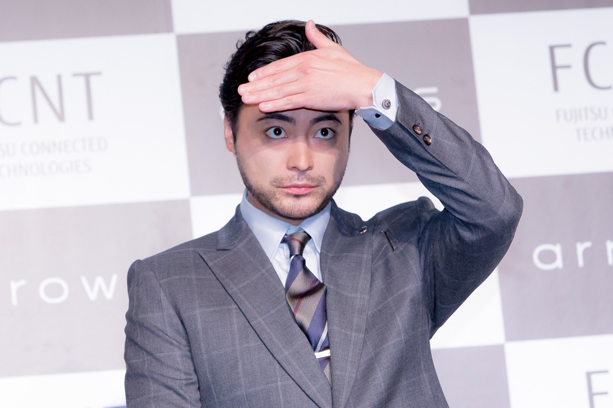 小栗旬、高所恐怖症を告白　CM共演の山田孝之は「知らなかった」