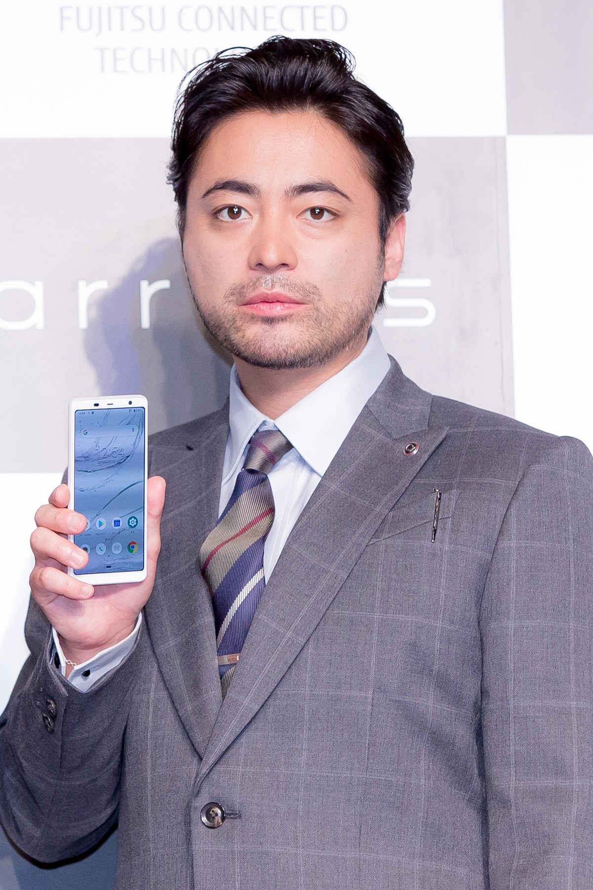 小栗旬、高所恐怖症を告白　CM共演の山田孝之は「知らなかった」