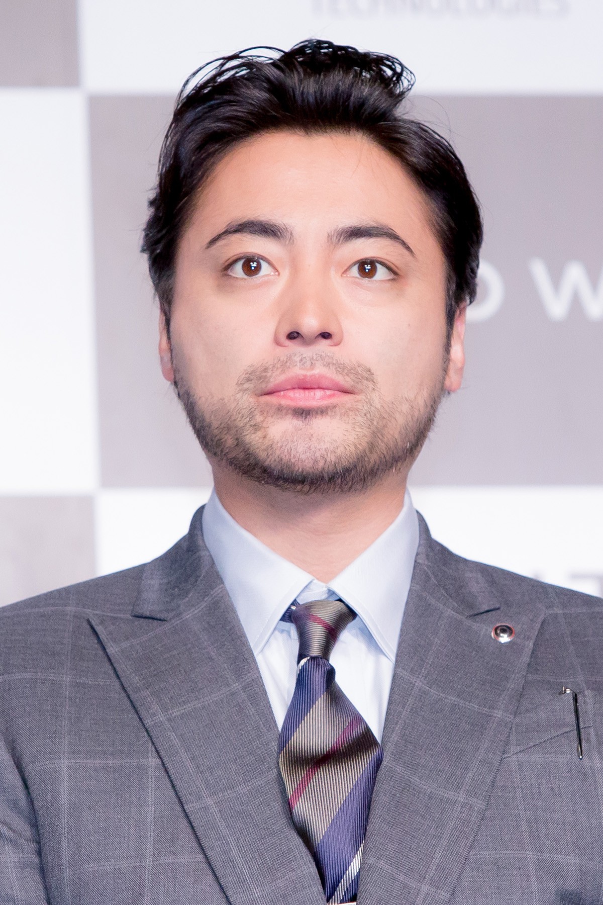 小栗旬、高所恐怖症を告白　CM共演の山田孝之は「知らなかった」