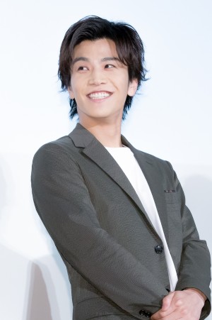 映画『町田くんの世界』公開記念舞台挨拶に登壇した岩田剛典