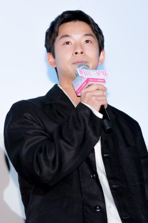 映画『町田くんの世界』公開記念舞台挨拶に登壇した太賀