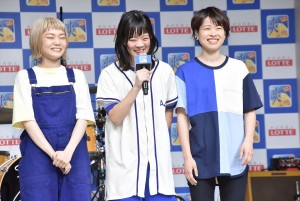 SHISHAMO、ロッテ『爽』 全力合“爽”部 部活動報告会に登場