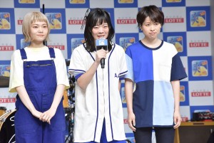 SHISHAMO、ロッテ『爽』 全力合“爽”部 部活動報告会に登場