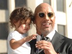 ドウェイン・ジョンソンと娘のジャスミンちゃん