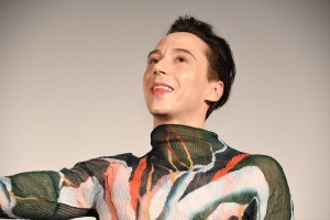 映画『氷上の王、ジョン・カリー』舞台挨拶付上映イベントに登場したジョニー・ウィアー