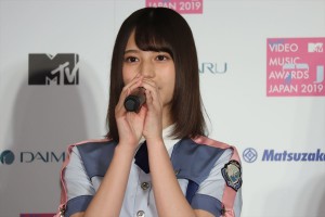 小坂菜緒、『大丸・松坂屋アプリ』サービス及びキャンペーン発表会、『MTV VMAJ 2019 -THE LIVE-』MC発表会に登場