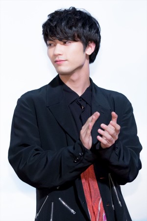 映画『ホットギミック ガールミーツボーイ』完成披露イベントに登場した板垣瑞生