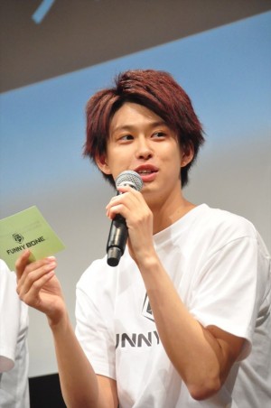 映画『午前0時、キスしに来てよ』Funny boneキャストお披露目イベントに登場した鈴木勝大