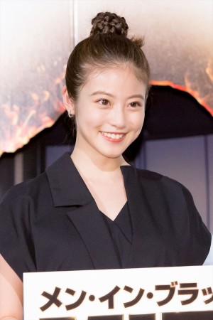 『メン・イン・ブラック：インターナショナル』初日舞台挨拶に登場した今田美桜