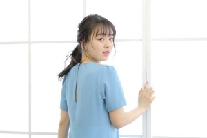 映画『明治東亰恋伽』に主演する伊原六花