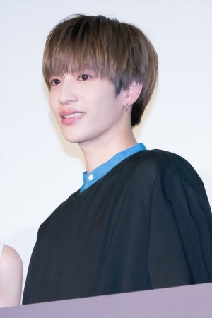 映画『潤一』公開記念舞台挨拶に登場した志尊淳