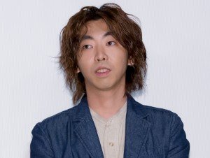 『旅のおわり世界のはじまり』公開記念舞台挨拶に出席した柄本時生