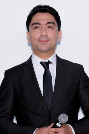 『旅のおわり世界のはじまり』公開記念舞台挨拶に出席したアディズ・ラジャボフ