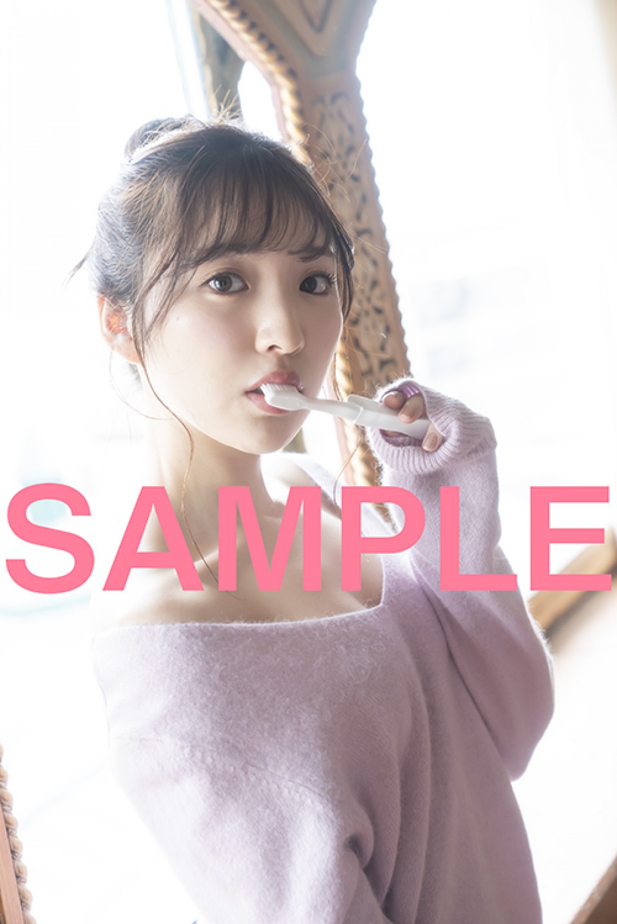 声優・豊田萌絵、ランジェリー姿で見つめられドキっ！ 2nd写真集の表紙解禁