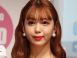 【写真】藤田ニコル、腹筋＆美くびれ写真に反響　シースルーレギンスにも注目集まる