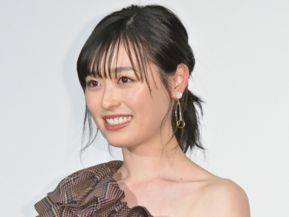 福原遥が髪色チェンジ　大人の雰囲気にネット反響