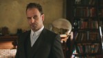 『エレメンタリー　シーズン6』ホームズを演じるジョニー・リー・ミラー
