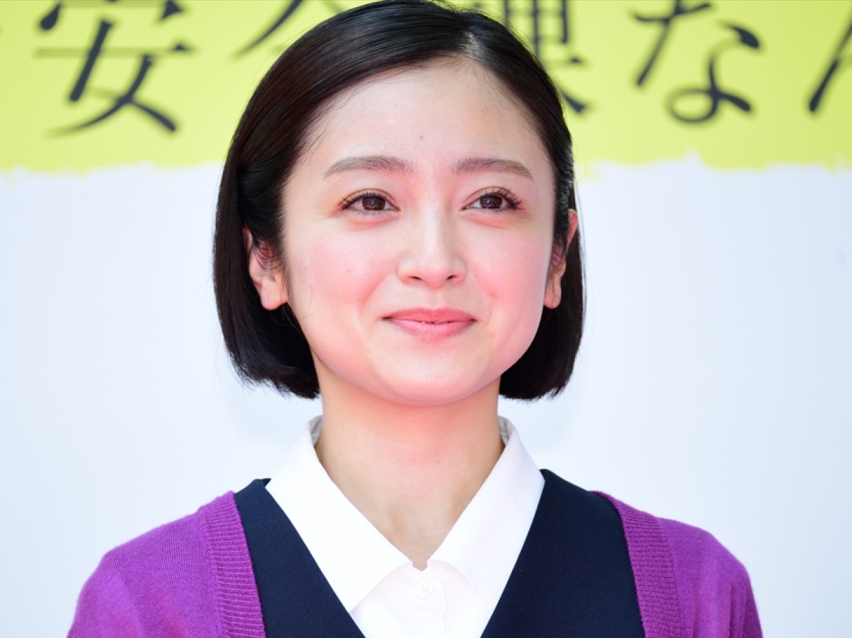 安達祐実 ショーパン姿で美脚披露 可愛すぎ と反響 19年11月9日 エンタメ ニュース クランクイン