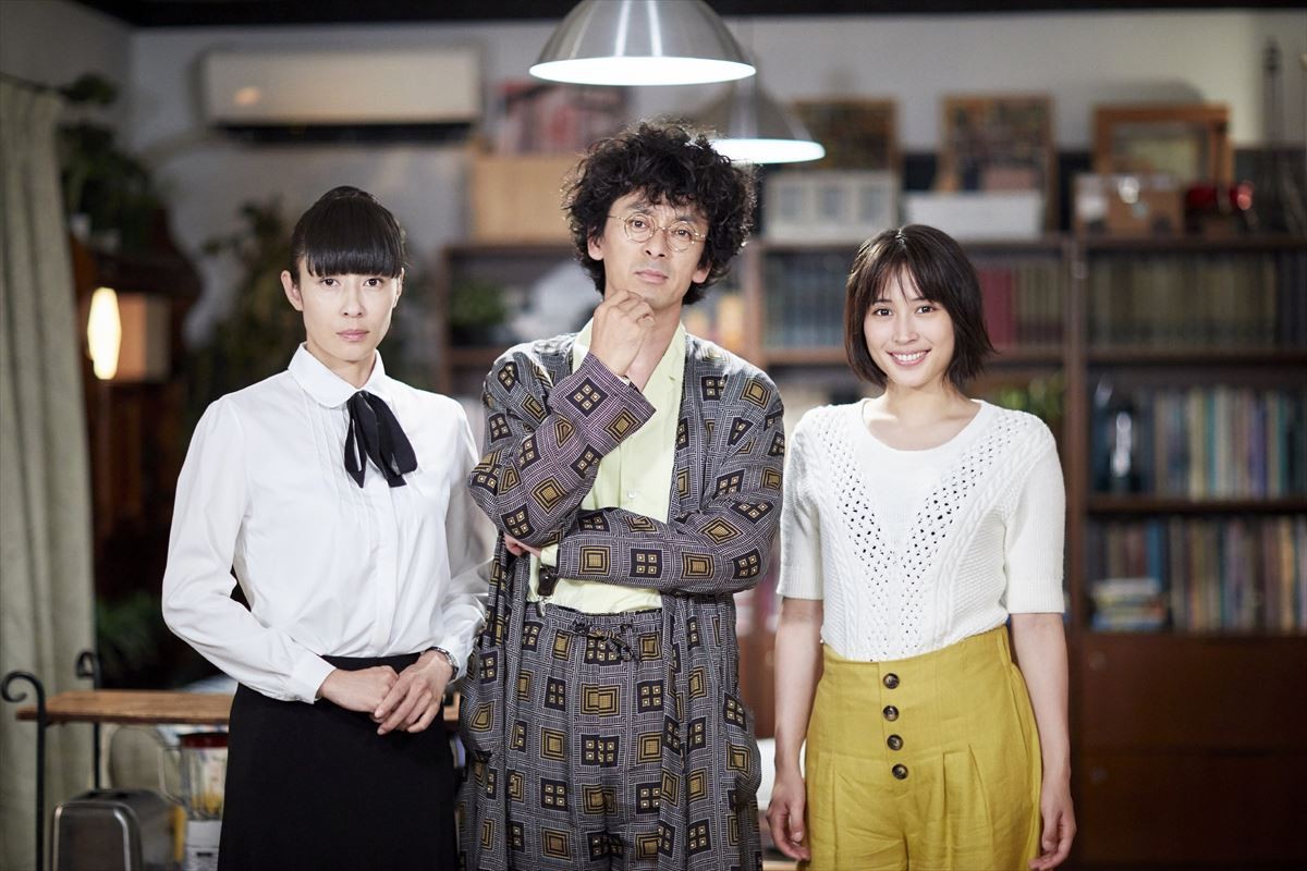 (左から)SPドラマ『探偵が早すぎるスペシャル』に出演する水野美紀、滝藤賢一、広瀬アリス