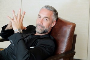 来日したジェイ・ハリントン（ディーコン役）にインタビュー