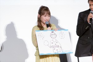 『きみと、波にのれたら』初日舞台挨拶に登場した川栄李奈