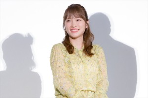 『きみと、波にのれたら』初日舞台挨拶に登場した川栄李奈