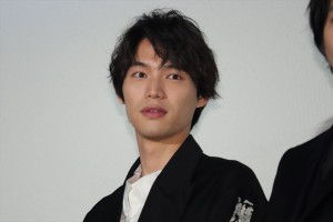 福士蒼汰、映画『ザ・ファブル』公開記念舞台挨拶に出席