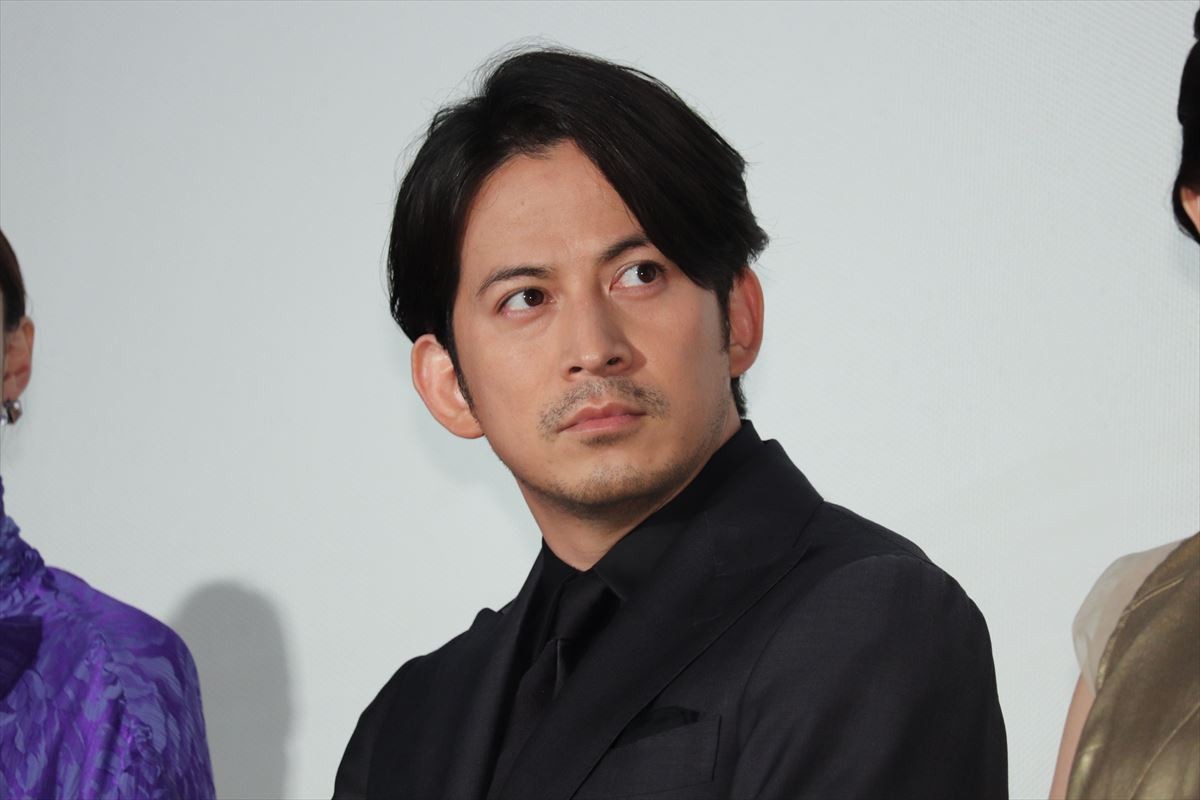 岡田准一「それ絶対に言っちゃいけないやつ！」 木村文乃の“暴露”にタジタジ