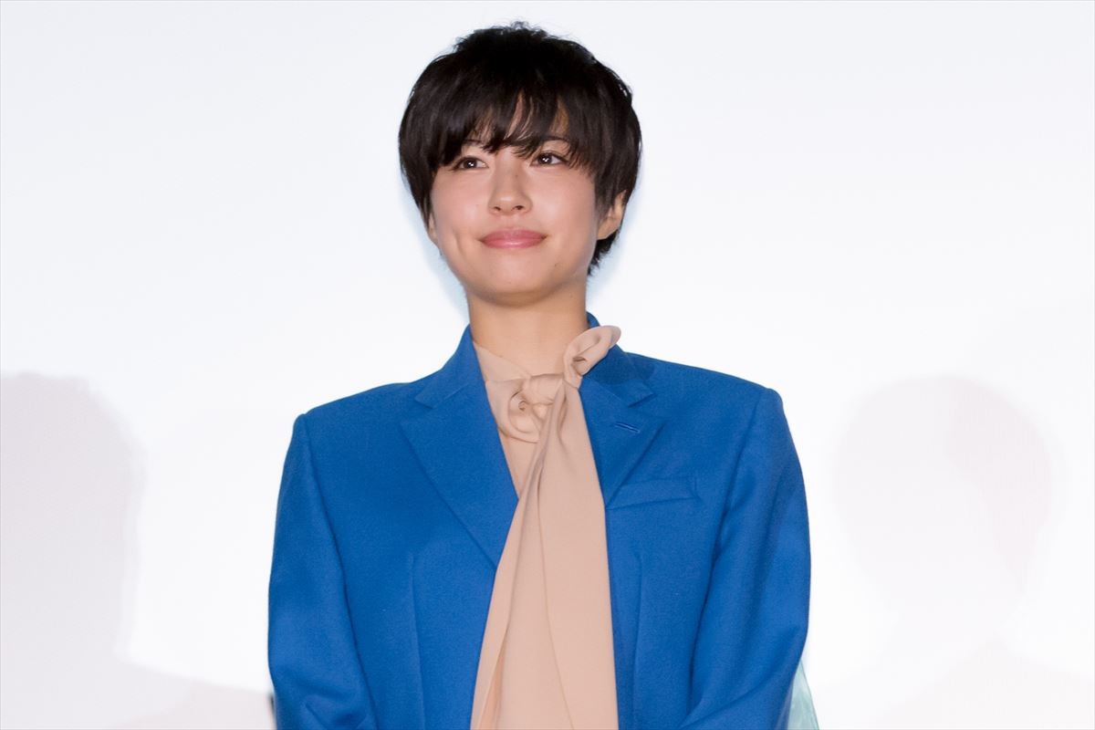  坂口健太郎、肉体美に自信？ 財前直見の“暴露”に会場大盛り上がり