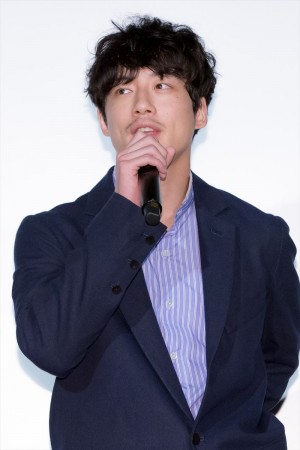 坂口健太郎、『劇場版 ファイナルファンタジーXIV 光のお父さん』公開記念イベントに出席