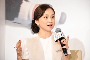 映画『ペット2』吹替版完成会見に登場した永作博美