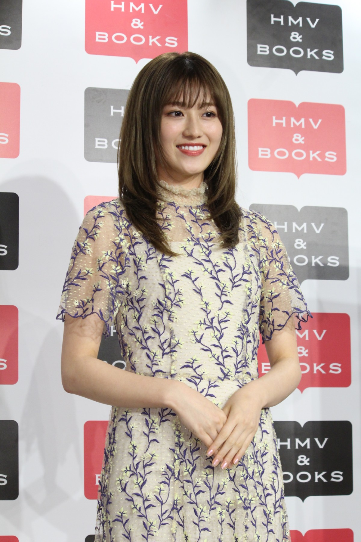 欅坂46・守屋茜、初の水着に挑戦も「誌面で見ると恥ずかしくなってきました」