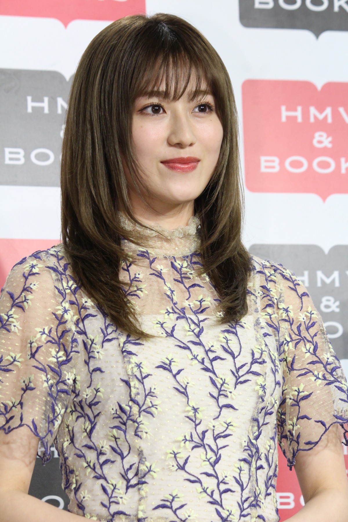 欅坂46・守屋茜、初の水着に挑戦も「誌面で見ると恥ずかしくなってきました」