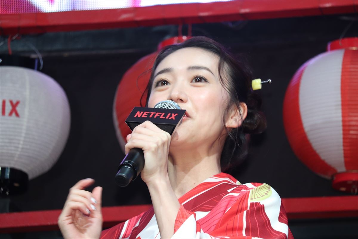 大島優子、憧れの『ストレンジャー・シングス』キャストと対面に喜び爆発