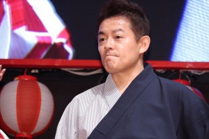 Netflix オリジナルシリーズ『ストレンジャー・シングス 未知の世界3』“夏祭り”イベントに登場した井戸田潤（スピードワゴン）