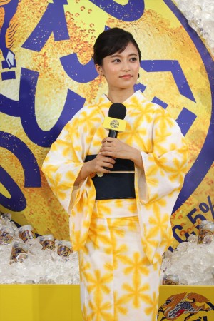 小島瑠璃子、『キリン のどごし＜生＞』夏の開幕式に登場