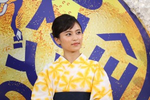 小島瑠璃子、『キリン のどごし＜生＞』夏の開幕式に登場