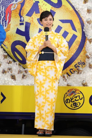 小島瑠璃子、『キリン のどごし＜生＞』夏の開幕式に登場