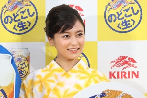 小島瑠璃子、『キリン のどごし＜生＞』夏の開幕式に登場