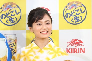小島瑠璃子、『キリン のどごし＜生＞』夏の開幕式に登場
