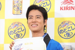 桐谷健太、『キリン のどごし＜生＞』夏の開幕式に登場