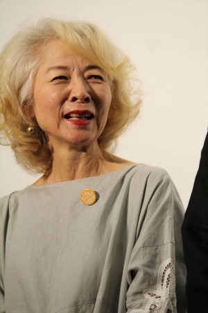 映画『こはく』完成披露上映会・舞台挨拶に登場した木内みどり