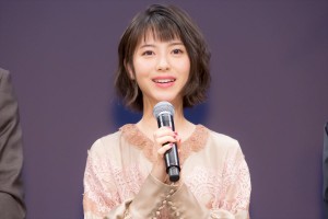 映画『アルキメデスの大戦』完成披露試写会に登壇した浜辺美波