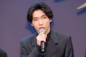 映画『アルキメデスの大戦』完成披露試写会に登壇した柄本佑