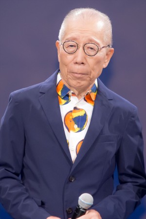 映画『アルキメデスの大戦』完成披露試写会に登壇した小林克也