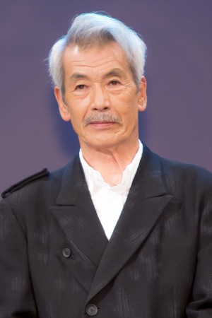 映画『アルキメデスの大戦』完成披露試写会に登壇した田中泯