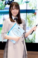 「馬術競技スペシャル講座 with 菅井友香」に登場した菅井友香