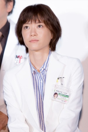 上野樹里、ドラマ『監察医 朝顔』舞台挨拶に登場