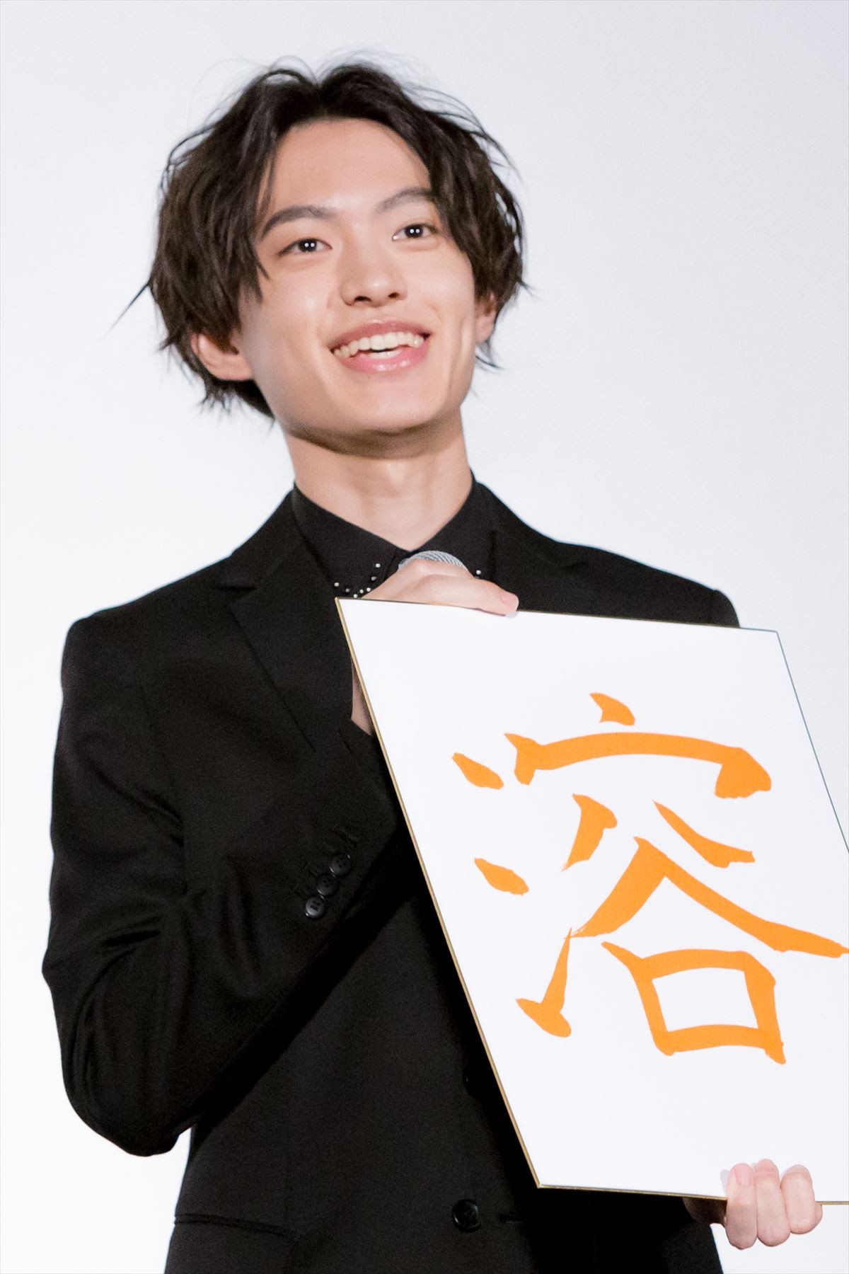 乃木坂46・堀未央奈、初主演映画の初日に“涙”
