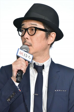 映画『凪待ち』初日舞台挨拶に登場したリリー・フランキー